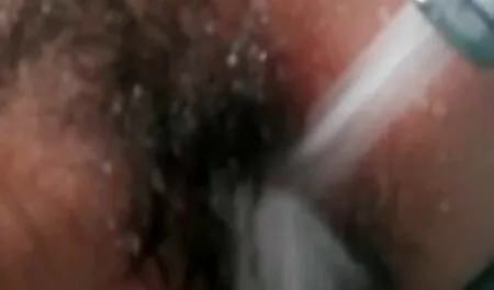 Je vriend bukte gratis lesbische seksfilms op de bank met kanker.