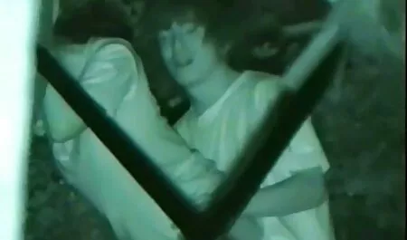 Breek gratis seks film kijken de Russische schoonheid gedeeltelijk