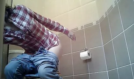 Schoonheid vernietigt bruine ogen met vingers lekkere seks films uit de vagina.