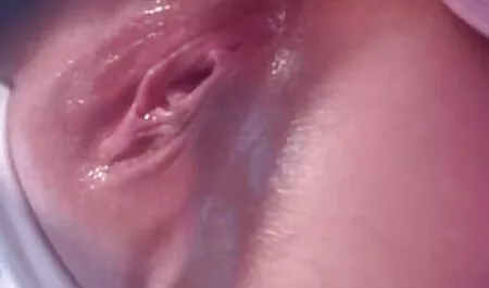 Met haar vriend in een hotelkamer. gratis seksfilms kijken