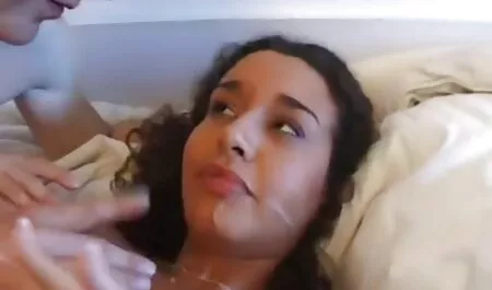 Tevreden. Bruid massage seksfilm