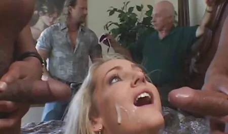 De tienerseksfilms magere geit deed een corrupt medisch onderzoek.