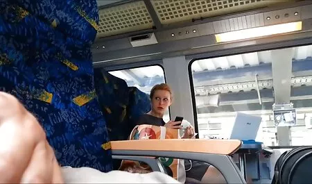 Mijn moeder is erotische seksfilms verrast door wat haar dochter doet.