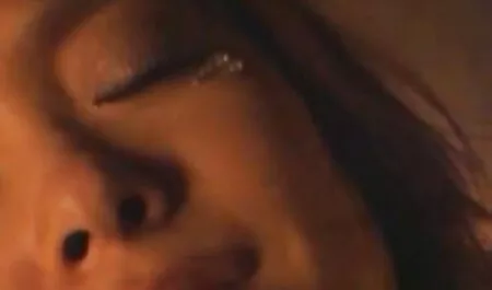 Zuigende lul op erotische seksfilms camera
