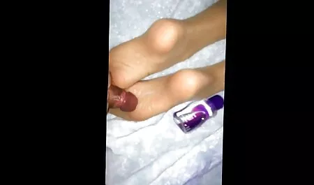 Amateursensatie in gratis seksfilms bekijken de douche met mondtip