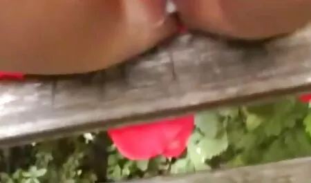 In mijn mond, recht free seksfilms onder mijn keel.