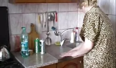 Mooie rozen bij gratis seksfilm het zwembad en de Waterman met sperma