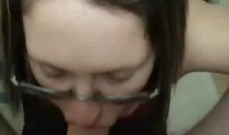 Tanya seksfilm lesbisch toont spannende acrobaten.