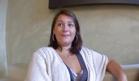 Nastya rende naar de bank en verpestte lange seksfilms alles.