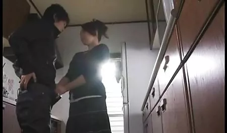 Masseer een gratis gay seksfilms lul door Elena P2