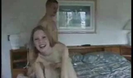 Zie seksfilm 123 het meisje met haar vriendin.